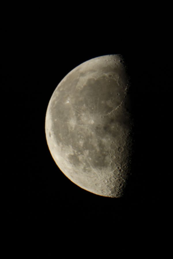 Курс луны май. Умбриэль астероид вокруг солнца. Nereid Moon. Умбриэль Страна. Умбриэль оригинальные фото.