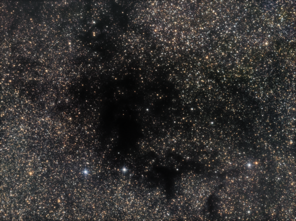 B110 (Dark Neb.) in Scutum LRGB - астрофотография
