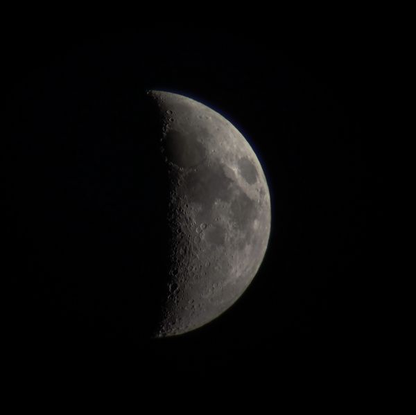 The moon 40% - астрофотография
