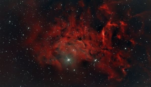 IC 405  туманность Пылающей звезды - астрофотография