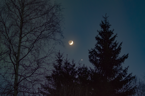 Соединение Луны и Венеры 23.04.2023 - астрофотография