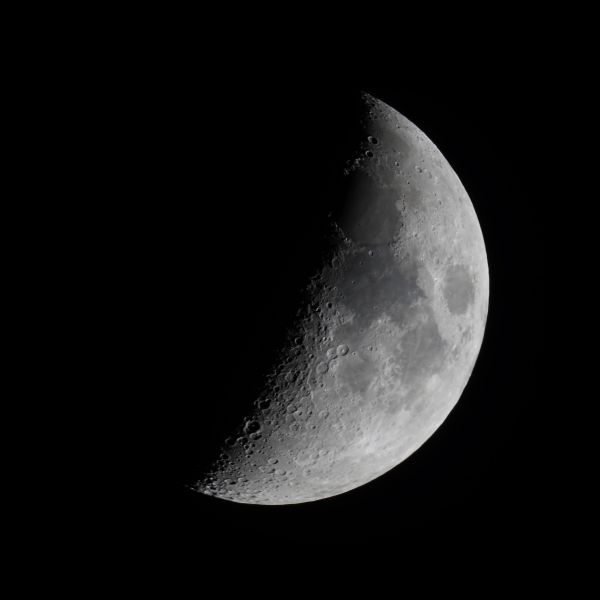 Moon 4 Feb 2025 / 42.5% - Astrophotography