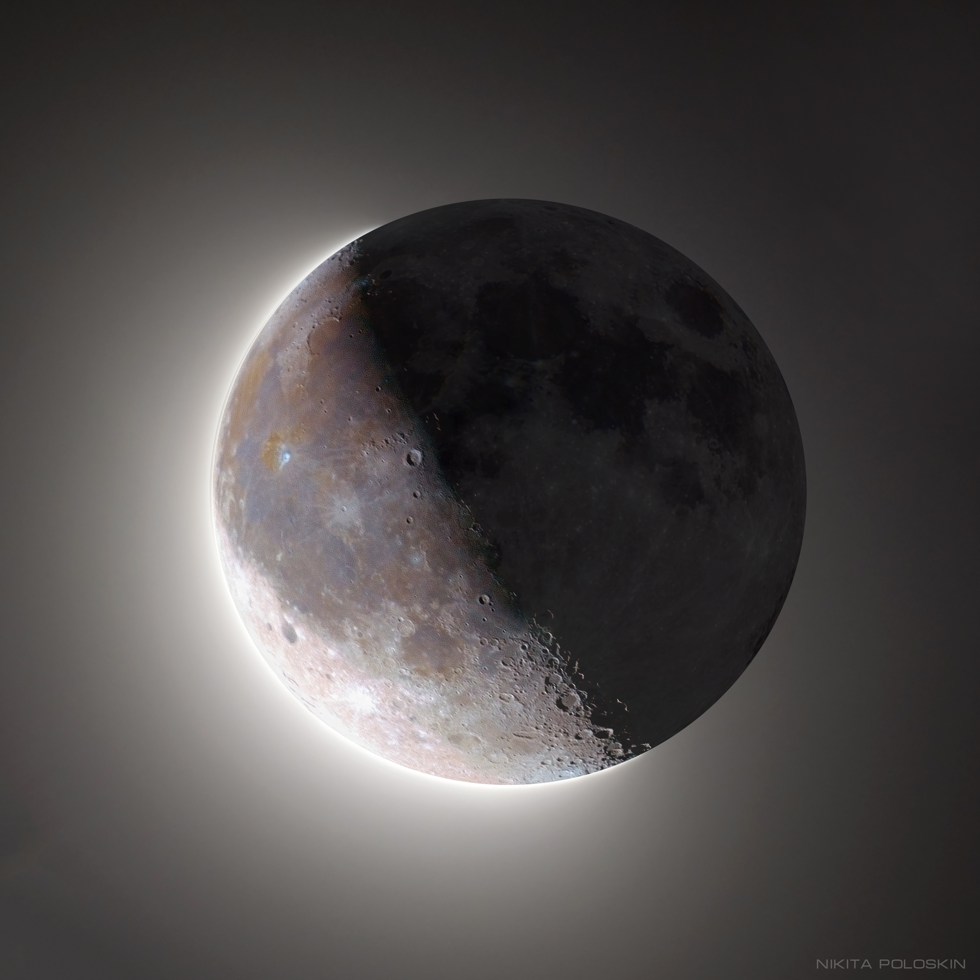 Saturnna moon