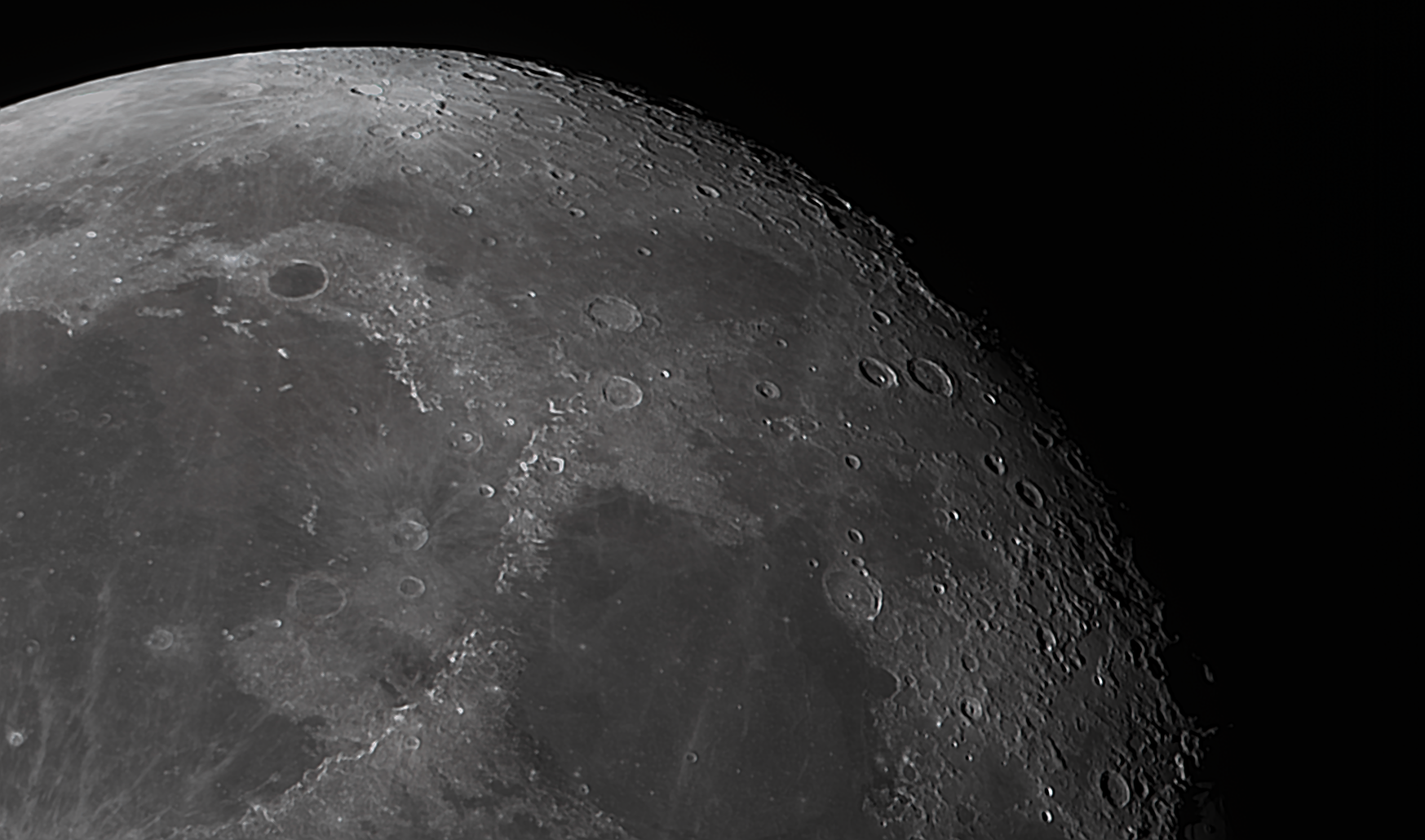 23 апреля лунный. Луна 23.10.2005. Астрофотография Луна. Астрофотография Плутон. Луна 23 января 2023 фото.