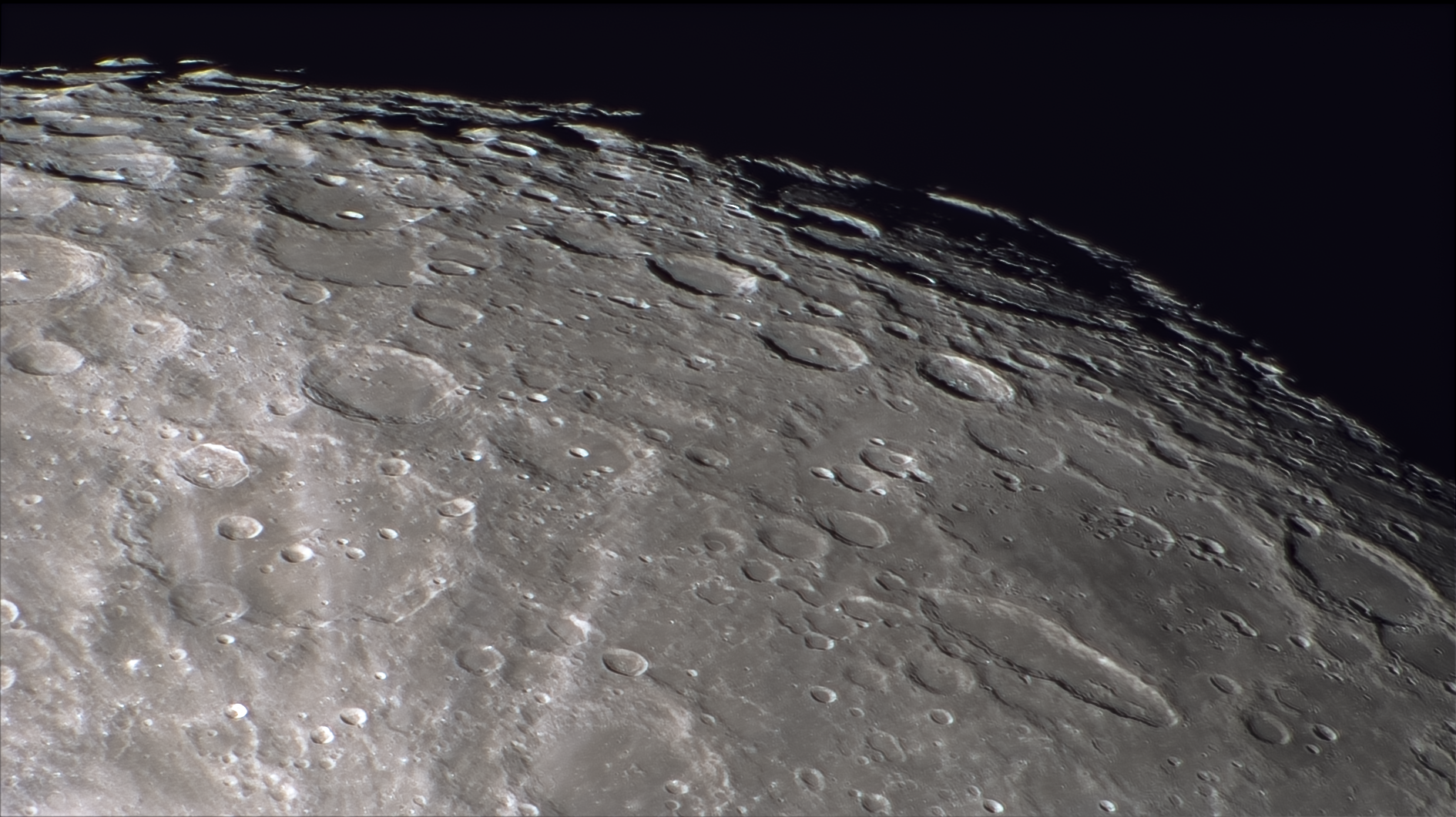 16 апреля луна какая. Кратер Клавиус. Кратер Клавий на Луне. Астрофотография Луна. Луна 16k.