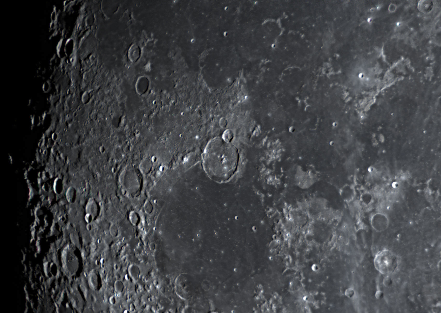Луна 15 день. Луна Астрофото. Луна 15.03. Снимок Луны 15.06.2008. Луна 15 августа 2022.